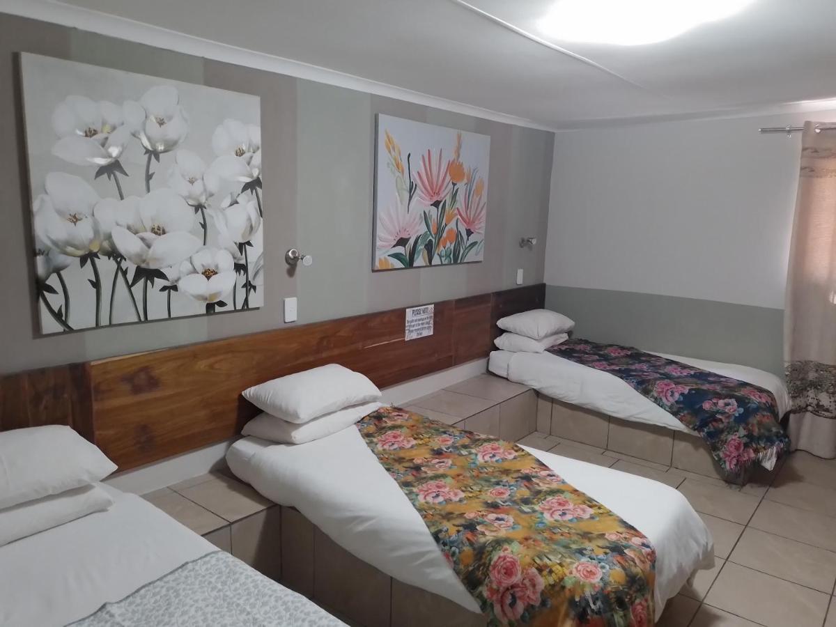 Larochelle Guesthouse 키트만슙 객실 사진